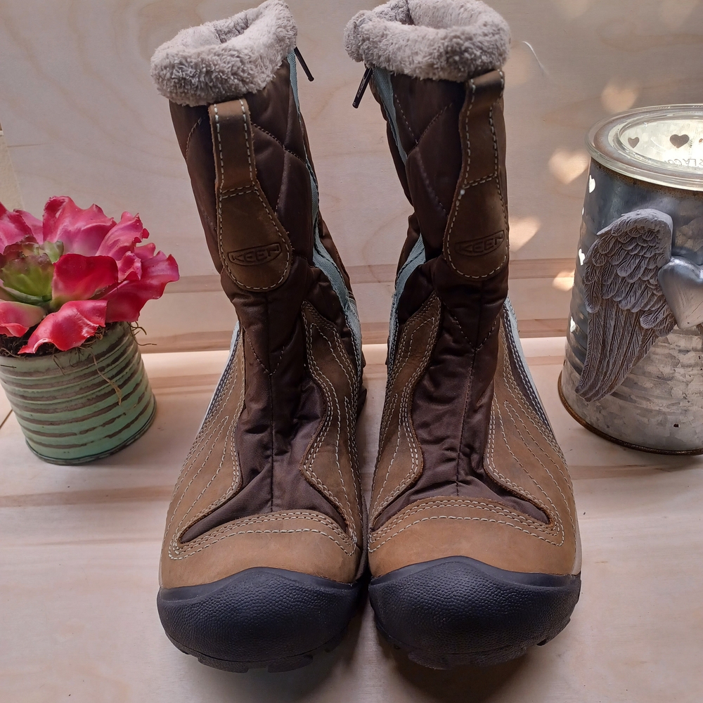 KEEN Women's Brown Winter Boots